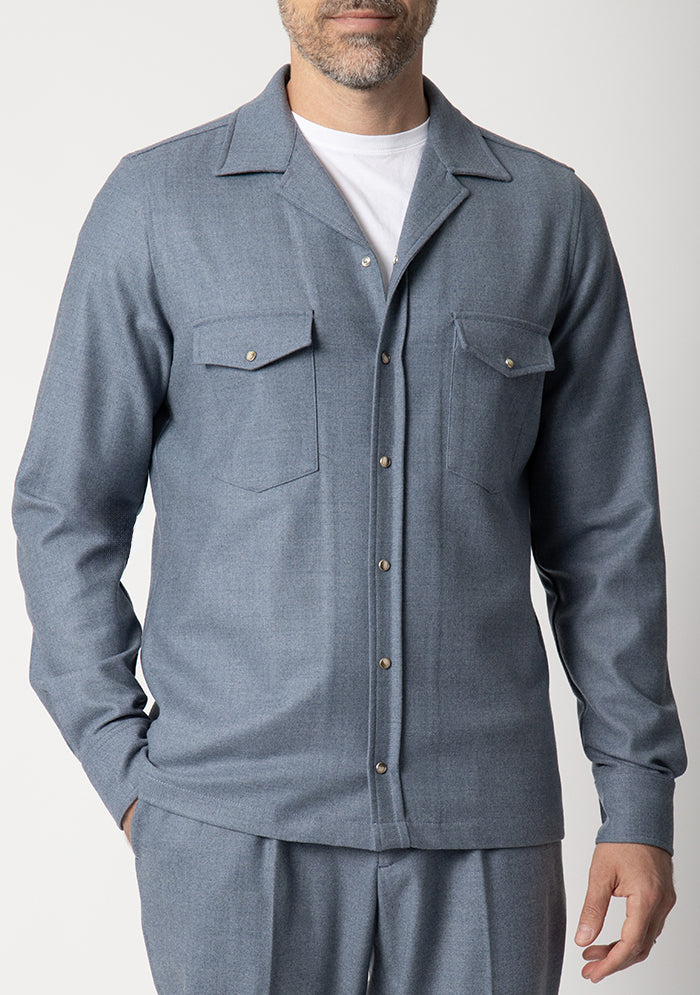 Men's Aosta sky blue wool overshirt, worn, Loro Piana Jersely fabric, made in Italy, Addison Geneva #color_CERCULEO