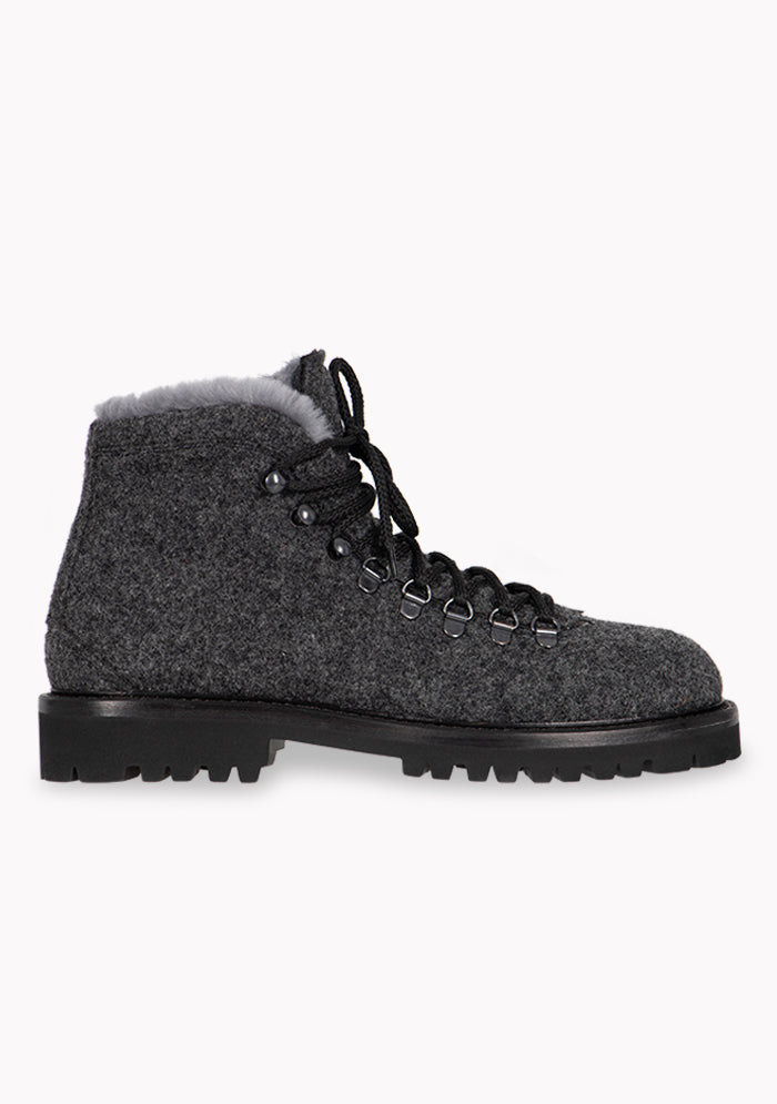 Flannel Mountain Boots