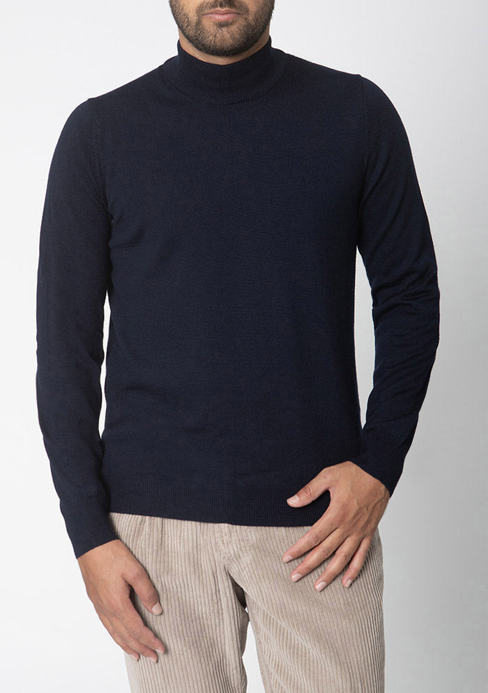Stresa navy 100% Merino wool turtleneck worn, Addison Geneva #color_blu