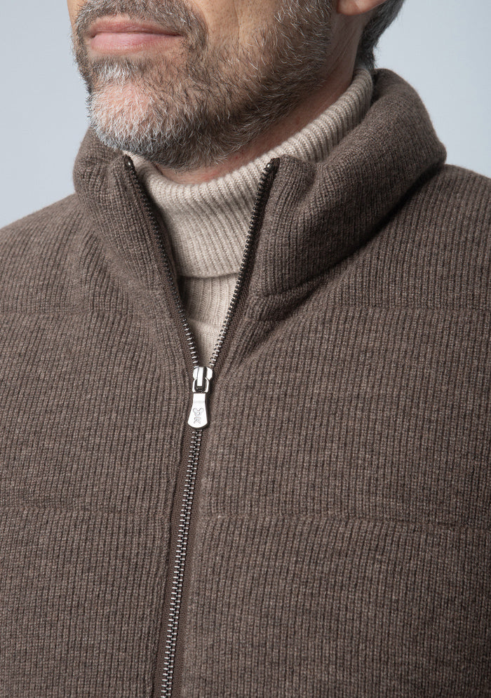 Brown sleeveless knit vest with two-way zip, Addison x DrunkenKoala #color_GRIZZLY