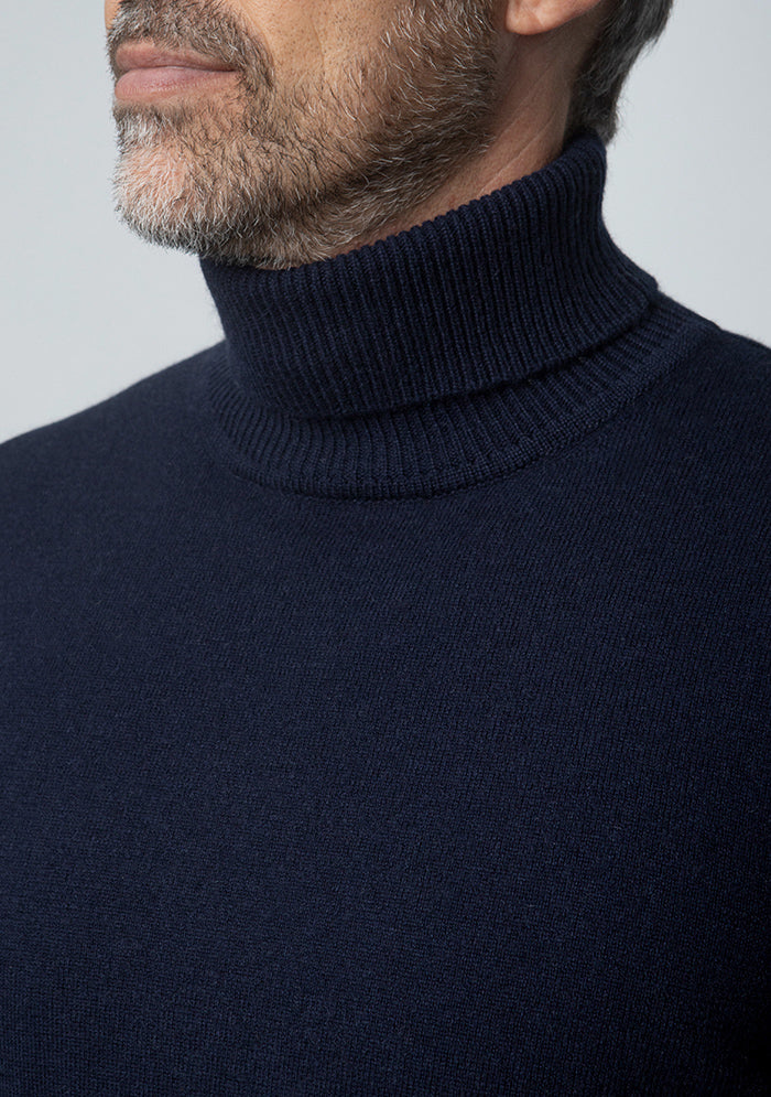 Men's Perugia Wool & Cashmere Turtleneck in navy, worn, Addison × DrunkenKoala #color_NAVY